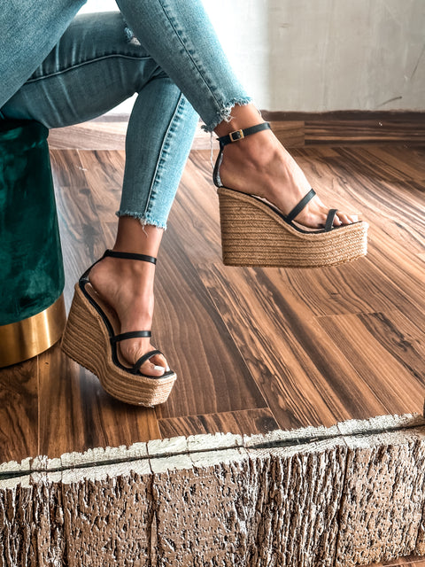 High Bracelet Black Platform