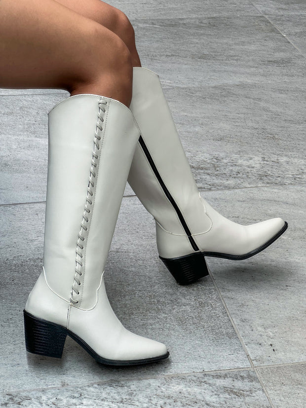 Curl Latte Boots