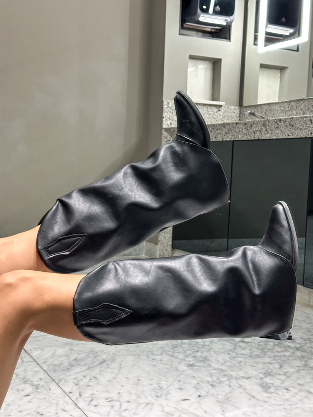 Long Hood Black Boots