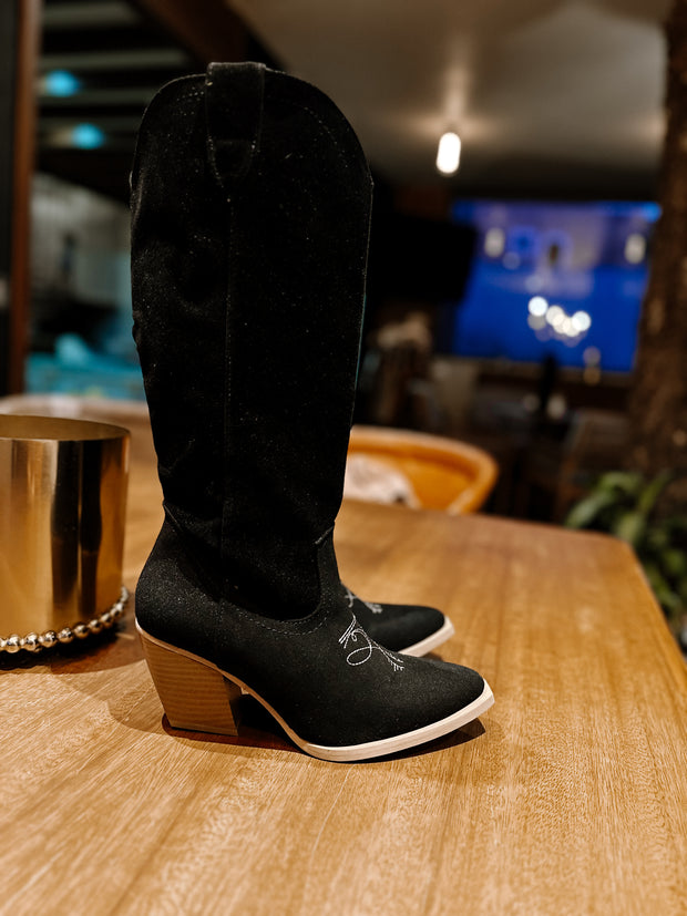 Zagreb Black Boots