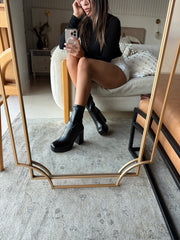 Sedona Short Lisa Black Boots