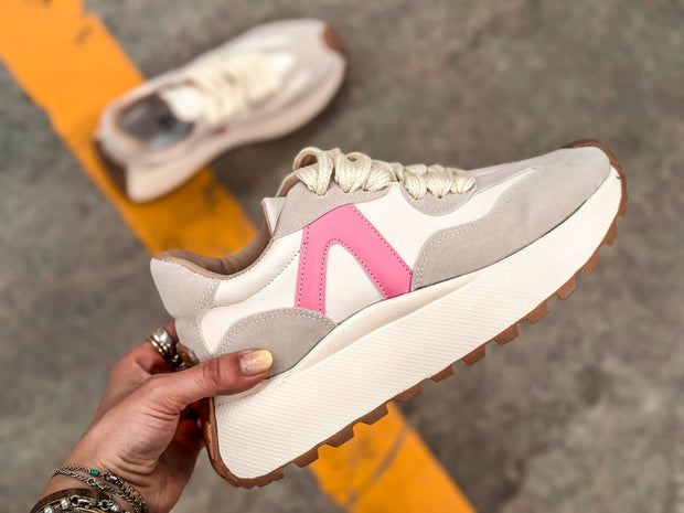 Valkiria Pink & White Sneakers