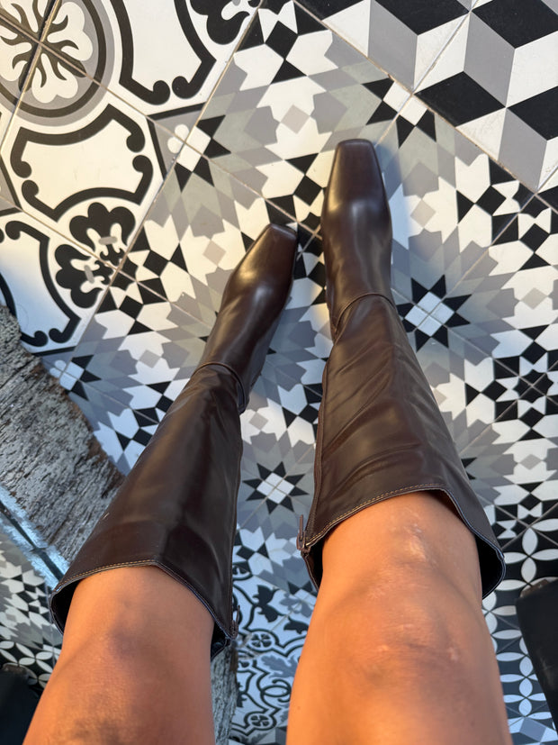 Laguna Chocolate Oscuro  Boots