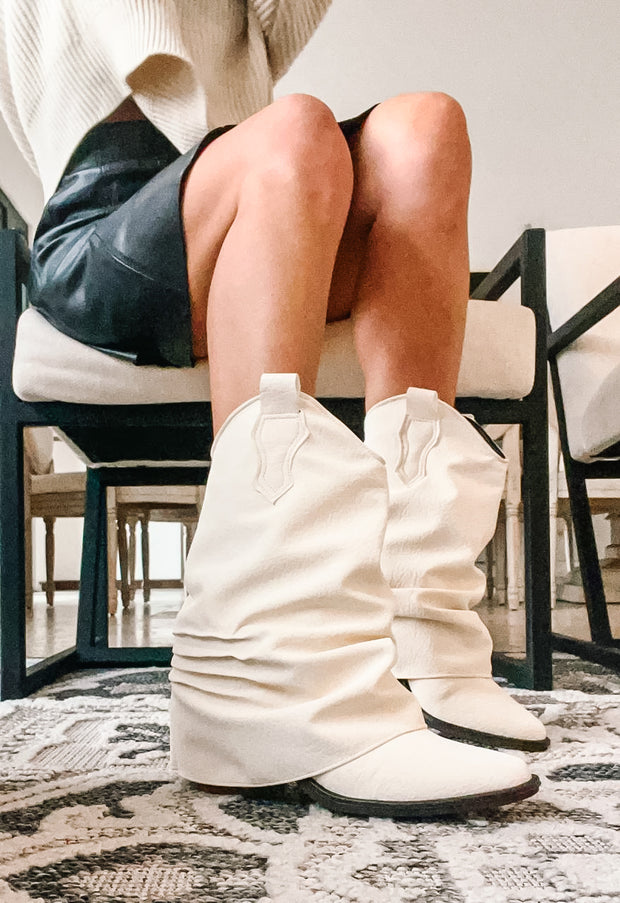 Old Hood Ivory Boots