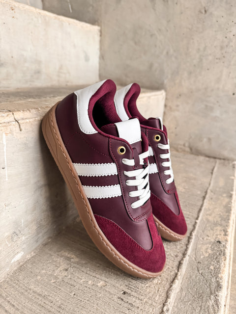 Sporty Valentina Burgundy Sneakers