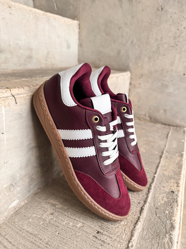 Sporty Valentina Burgundy Sneakers