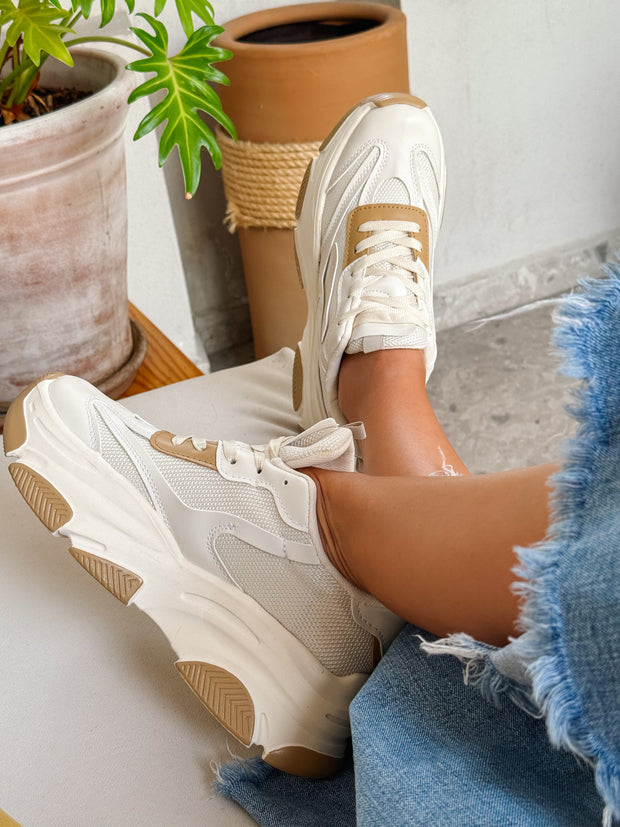 New York Sneakers Ivory detalles Camel