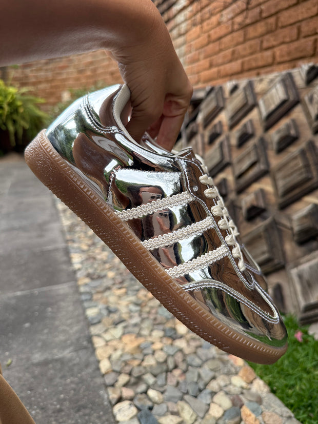 Silver Sneakers Franjas Tejidas