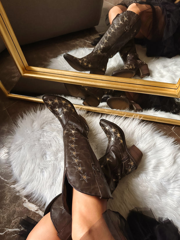 Ciara Stars Brown Boots