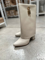 Valle Padlock Boots White