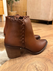 Routs Short Camel Boots