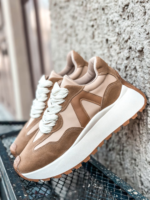 Valkiria Nude & Latte Sneakers