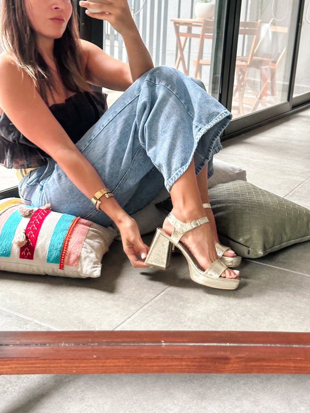 Kendra Heels Oro
