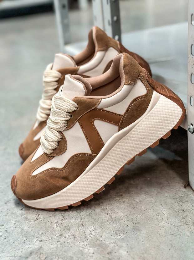 Valkiria Nude & Latte Sneakers