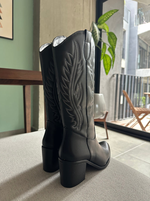 Tucson Black Boots
