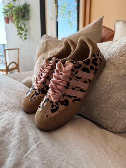 Sporty Leopard Sneakers Pink Laces