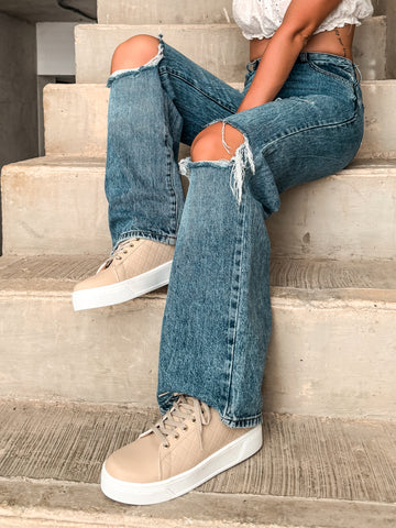 Reno Bold Square Nude Sneakers