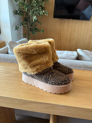 Alaska Leopard Boots