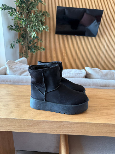 Alaska Negro lisas Boots