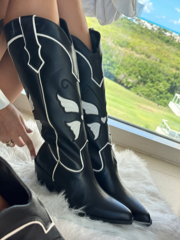 Heart Boots Negro & Blanco