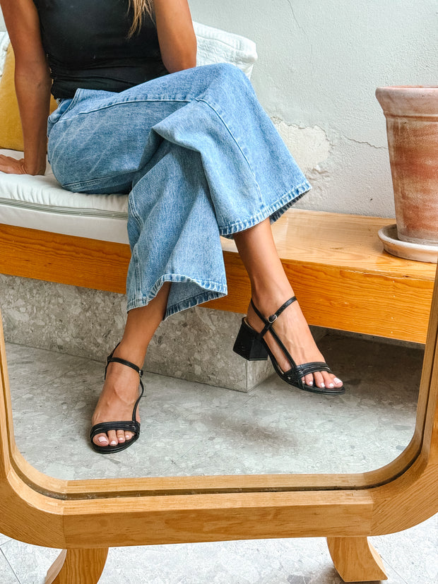 Mona Heels Negro