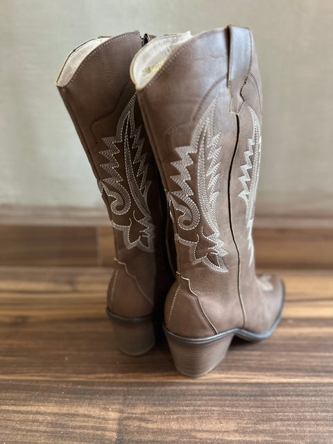West Bordered Camel Boots