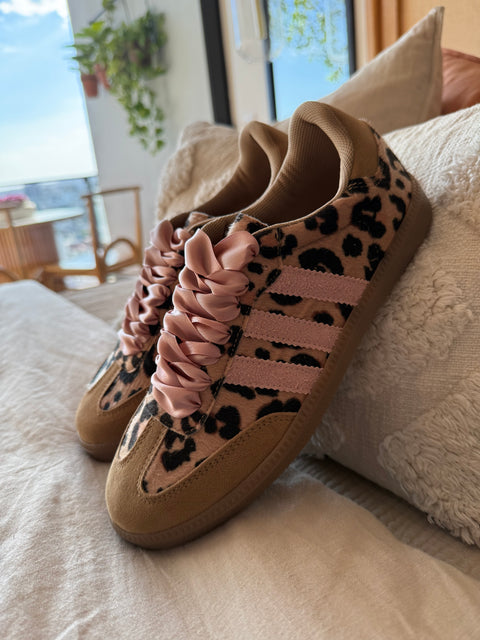 Sporty Leopard Sneakers Pink Laces