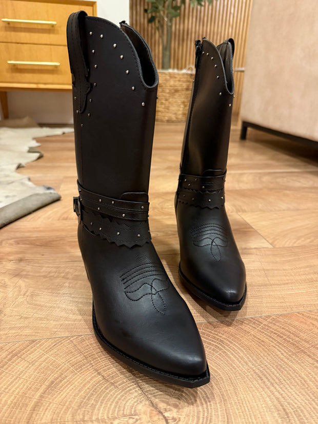 Silverton Black Boots