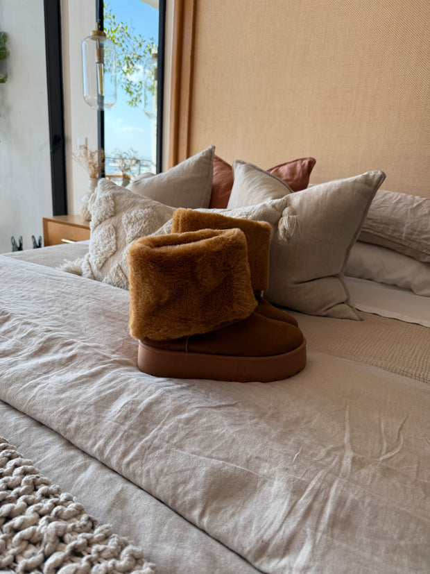 Alaska Camel Boots