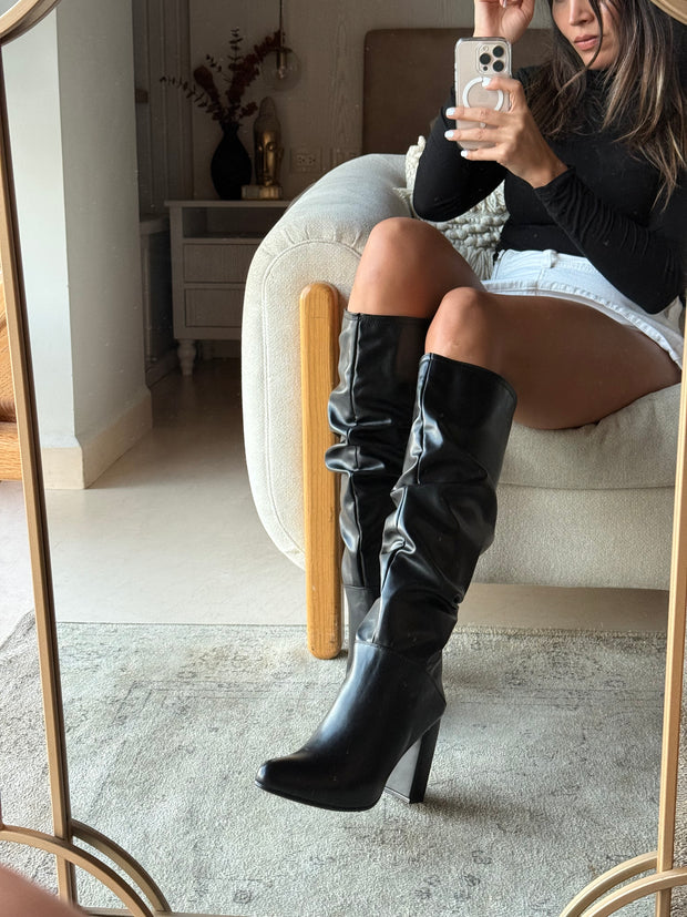 Greta Black Boots tacón ancho