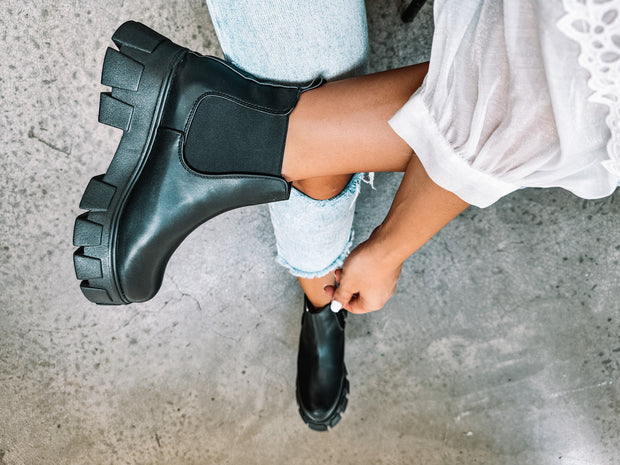 Harlem Chunky Black Boots