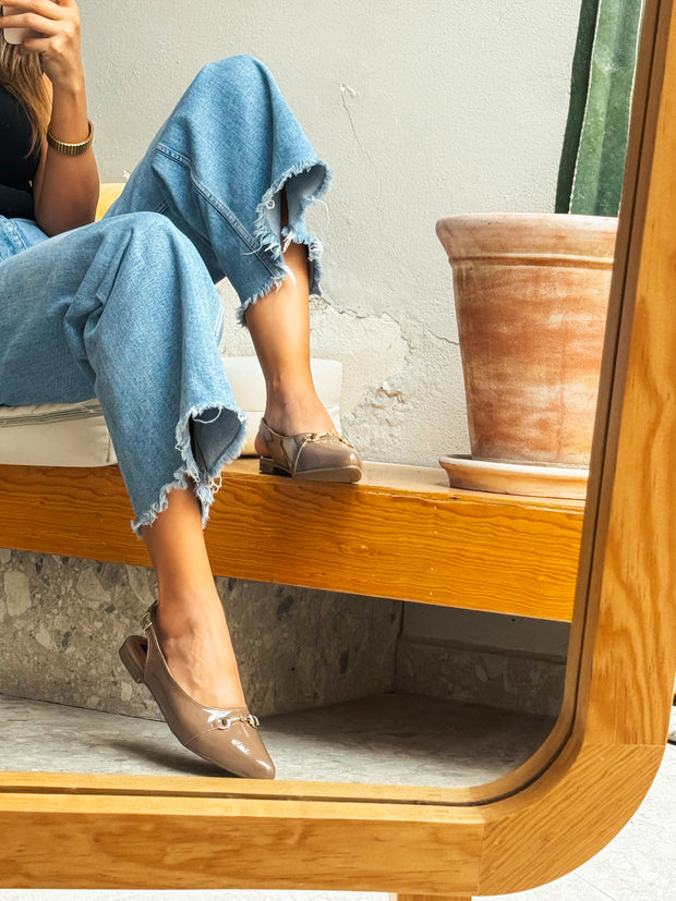 Slingback Flats Taupe Charol Hebilla dorada