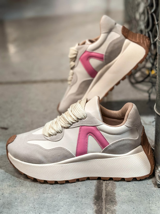 Valkiria Pink & White Sneakers