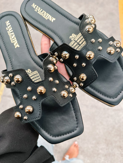 Hera Crown Pearl Black Sandals