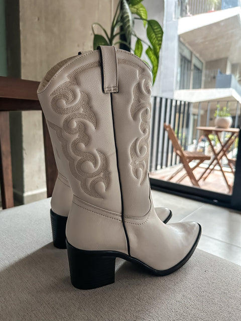 Montana White Boots