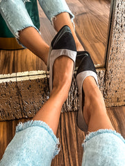 Classy Tip Grey & Black Flats