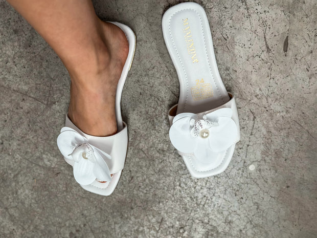 Hawaii White Sandals