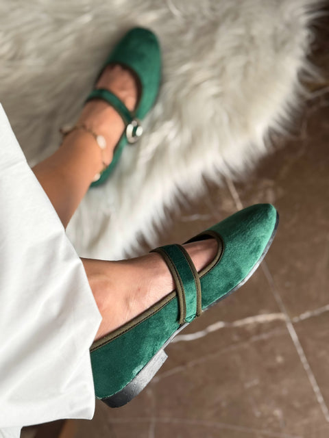Baltimore Strap Bright Green Flats