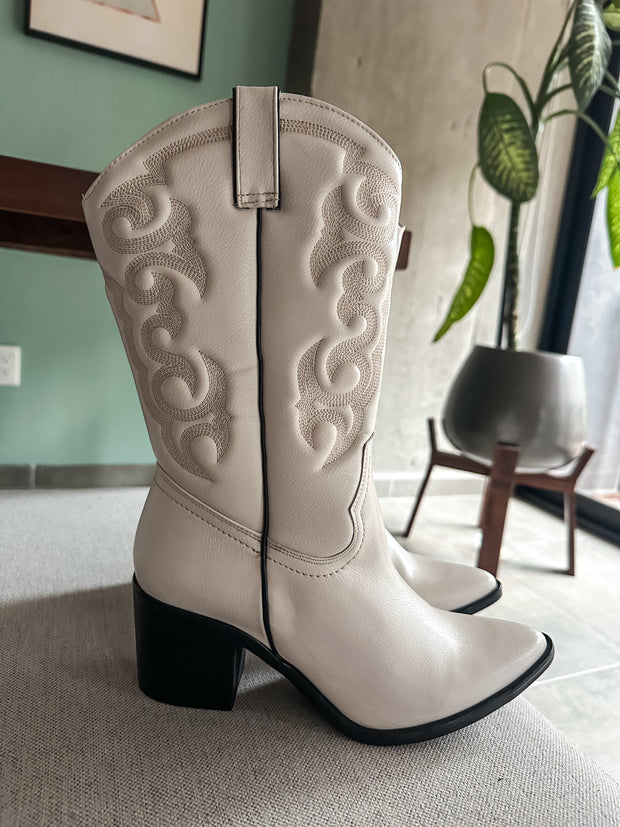 Montana White Boots