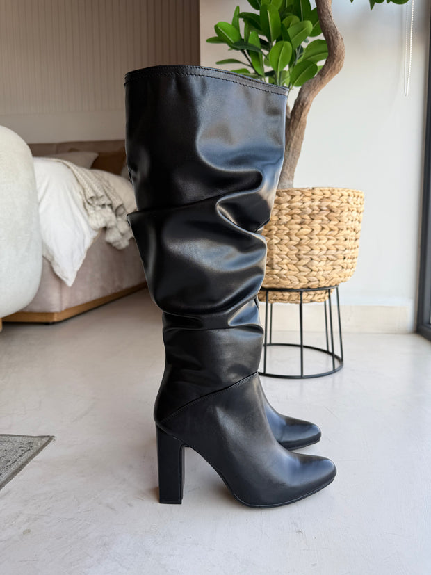 Greta Black Boots tacón ancho