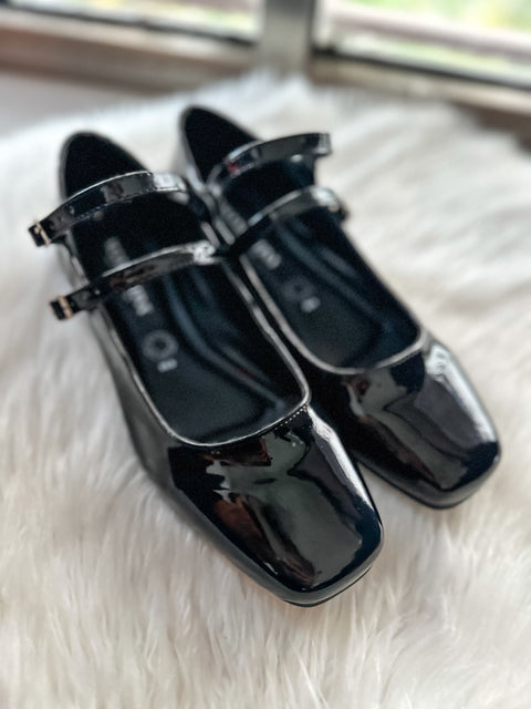Alexandra Shiny Black Flats