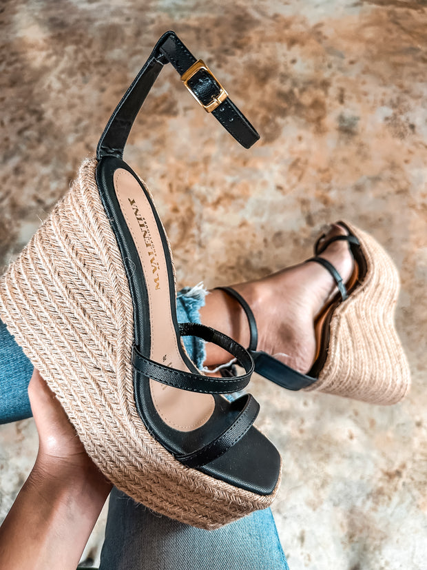 High Bracelet Black Platform