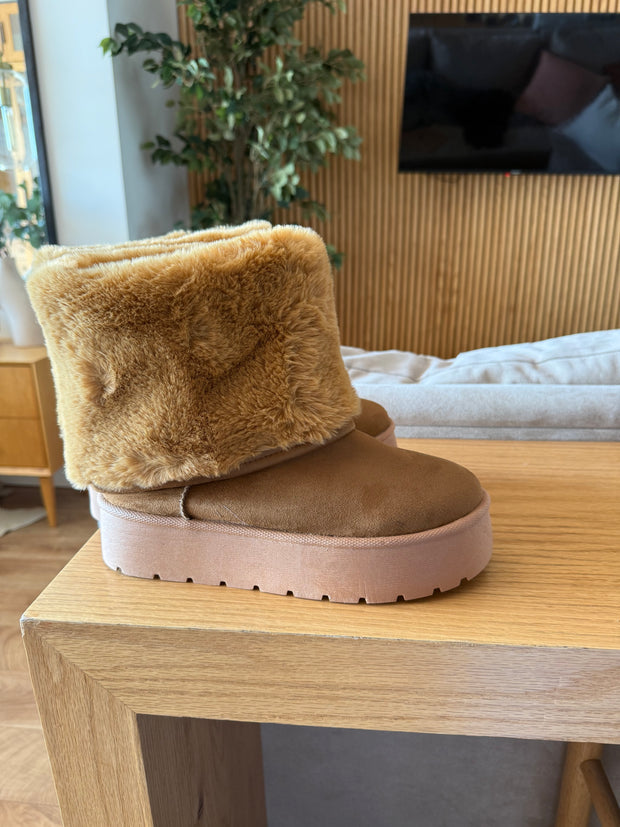 Alaska Camel Boots