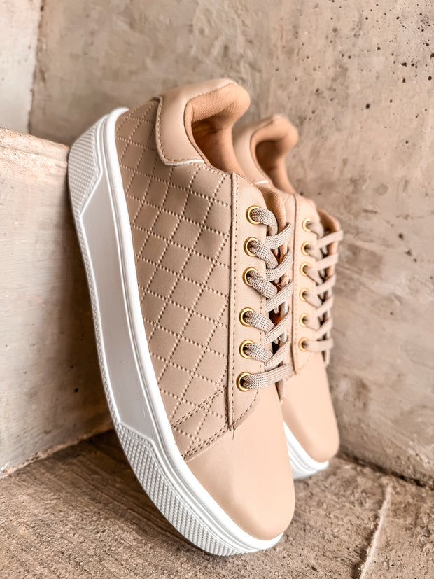 Reno Bold Square Nude Sneakers