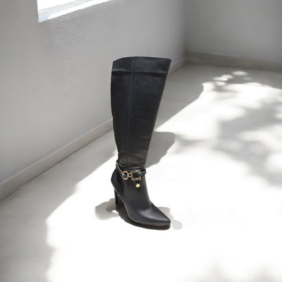 Iris Punta Black Boots
