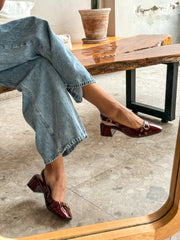 Mia Heels Clásicos Con hebilla dorada Tacón mini Vino