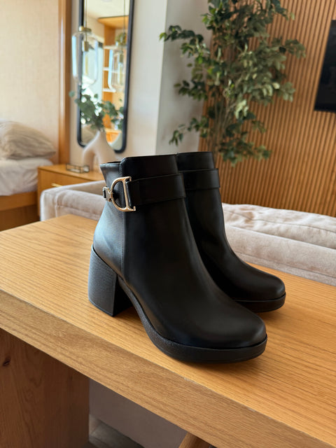 Sevilla Negro Tipo Piel Boots