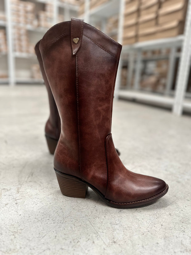 Wild Root | Botas Cowboy Minimal Marrón con Tacón y Corazón Metálico