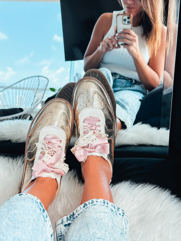 Zebra Charming Gold Sneakers