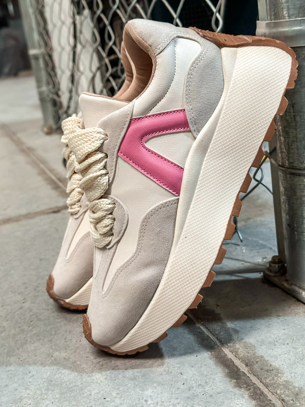 Valkiria Pink & White Sneakers